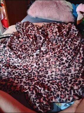 Plus Size Sheer Leopard Print Ruffle Top and Shorts Set in Pink & Black